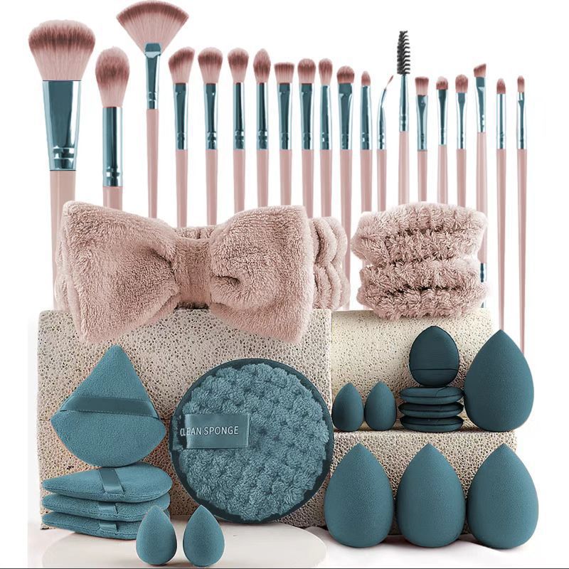 Professional Makeup Brush and Tool Kit